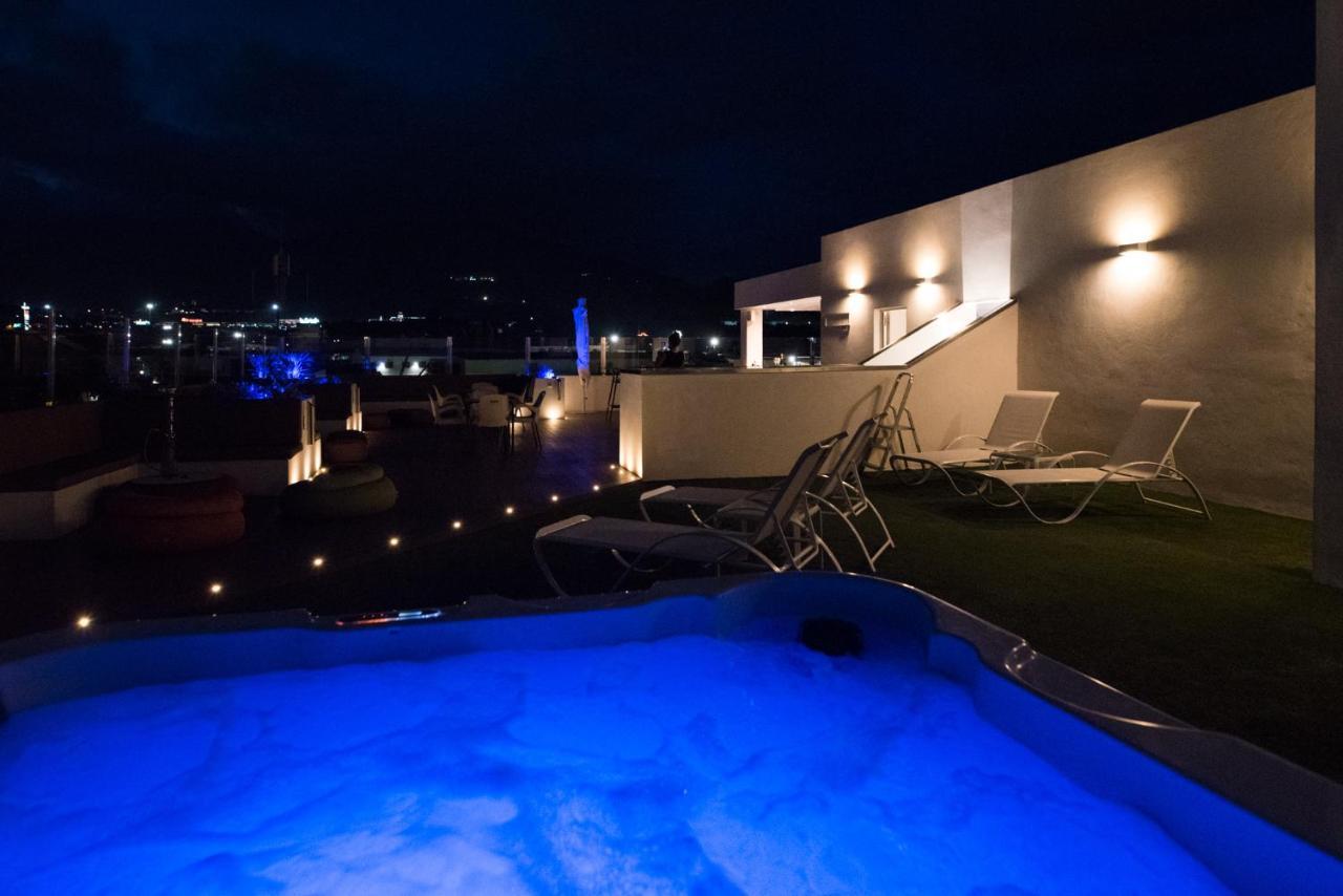 Daos Suites & Terrace Marbellac Extérieur photo
